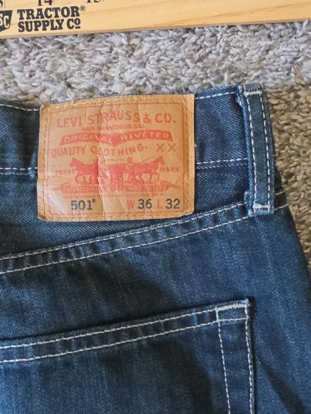 AWESOME 501 JEANS 36 X 32 DARK DENIM